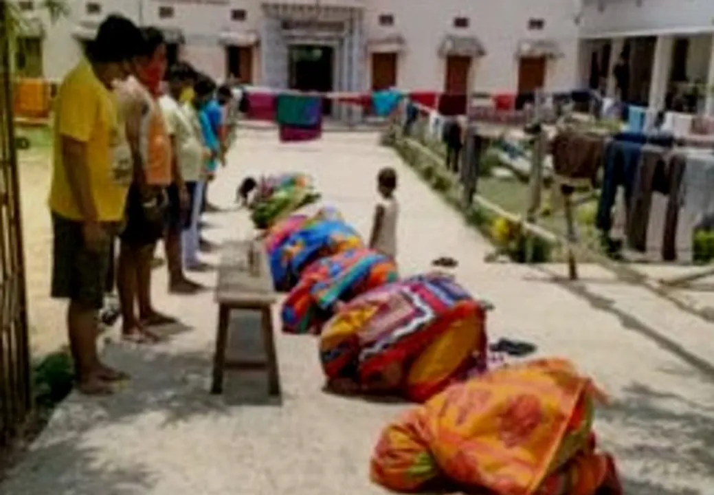 Festive spirit grips quarantine centres in Odisha as inmates observe Savitri Brata