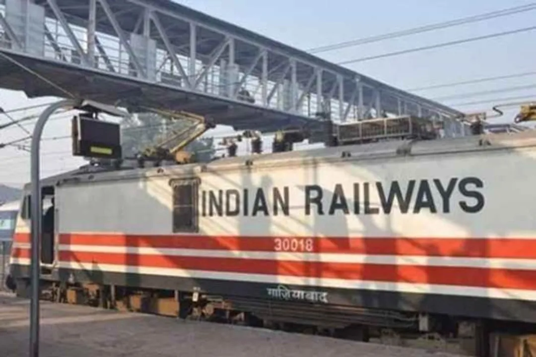  Here's an appeal from Ministry of Railways to passengers