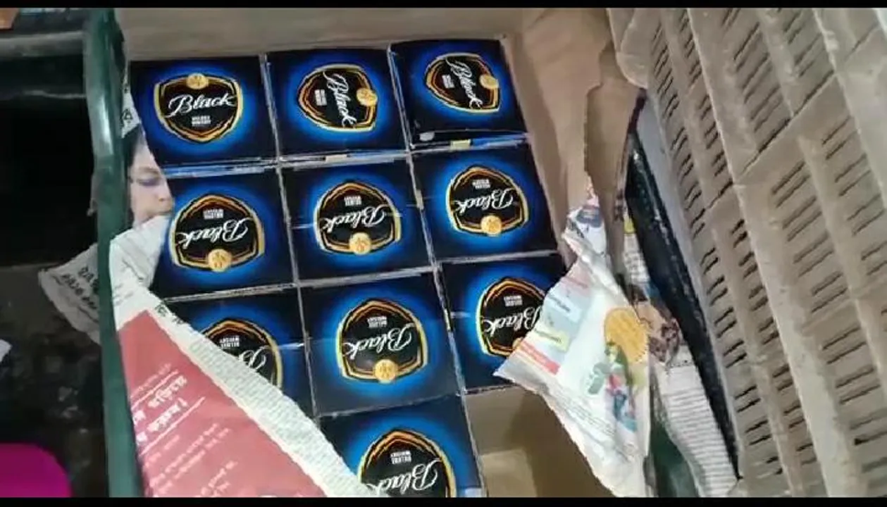  Smuggled liquor stashed in crates seized from vegetable market in Odisha