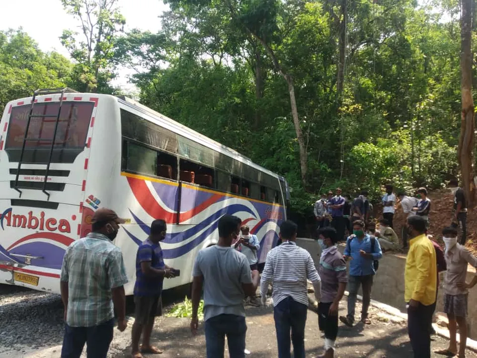  One more bus carrying migrants from Surat meets with accident in Odisha