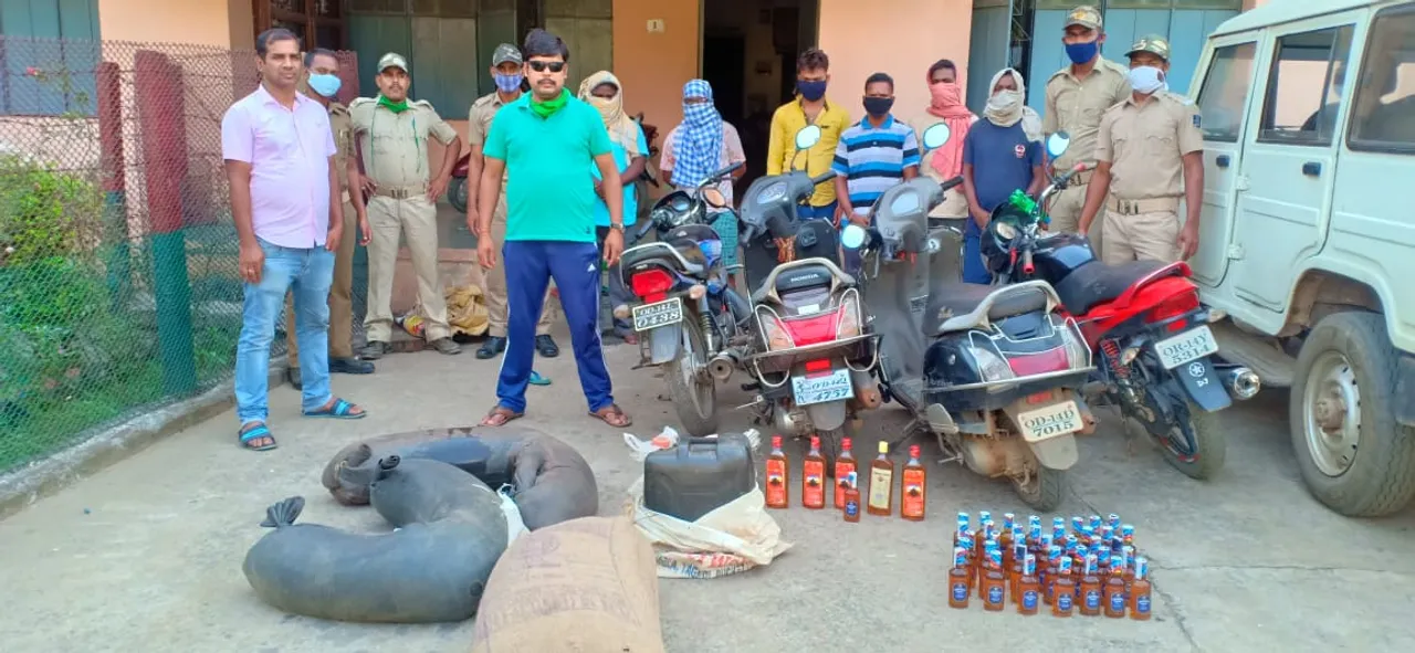  6 bootleggers held in Odisha’s Rourkela, huge quantity of liquor seized