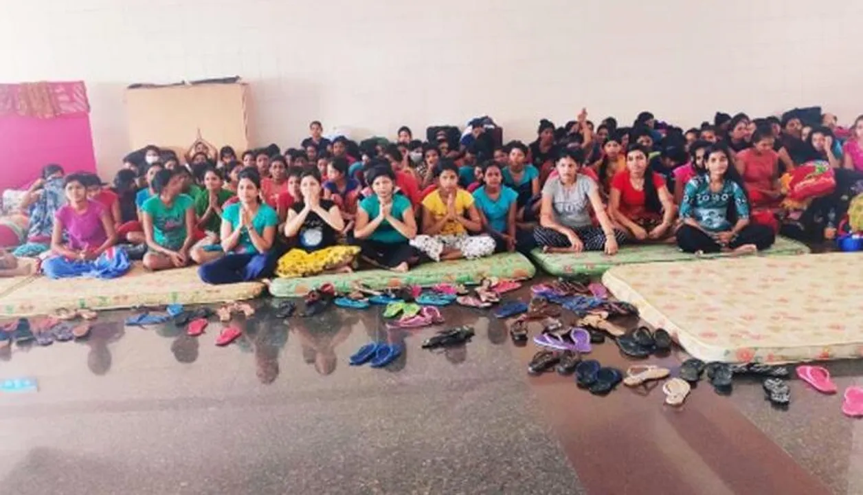  This Bollywood actor helps 170 Odia women migrants to return home