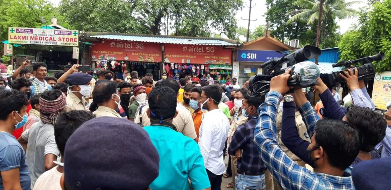  Tension at Rourkela Govt Hospital following patient's death