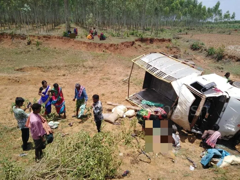  2 killed, over 30 injured as mini truck overturns in Odisha's Koraput