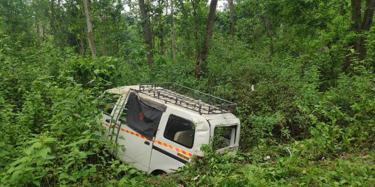  COVID van overturns in Odisha, one critical
