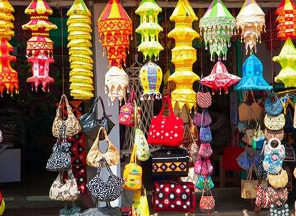  Odisha to renovate urban 'haats' to boost handloom, handicraft sectors
