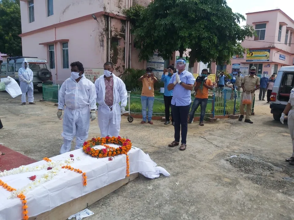  Kin renounce COVID Warrior's body due to Corona Fear in Odisha
