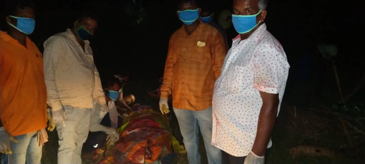  COVID-19 scare: Kin of dead elderly woman refuse to attend funeral rites