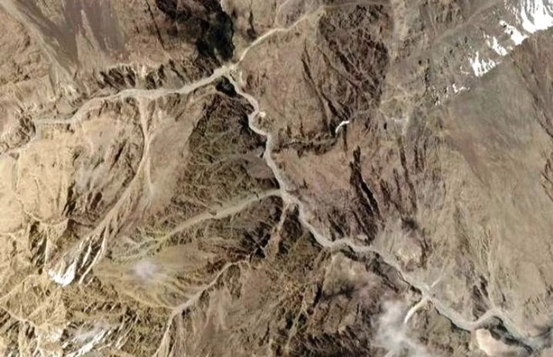  Chinese Army withdraws troops from Galwan Valley: Sources