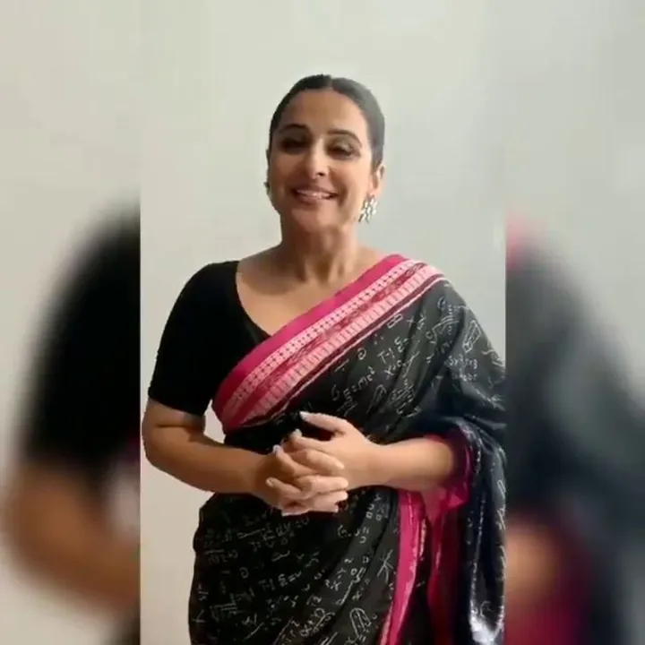  Skills of weavers from Odisha's Sambalpur leave this Bollywood actress awestruck [WATCH]