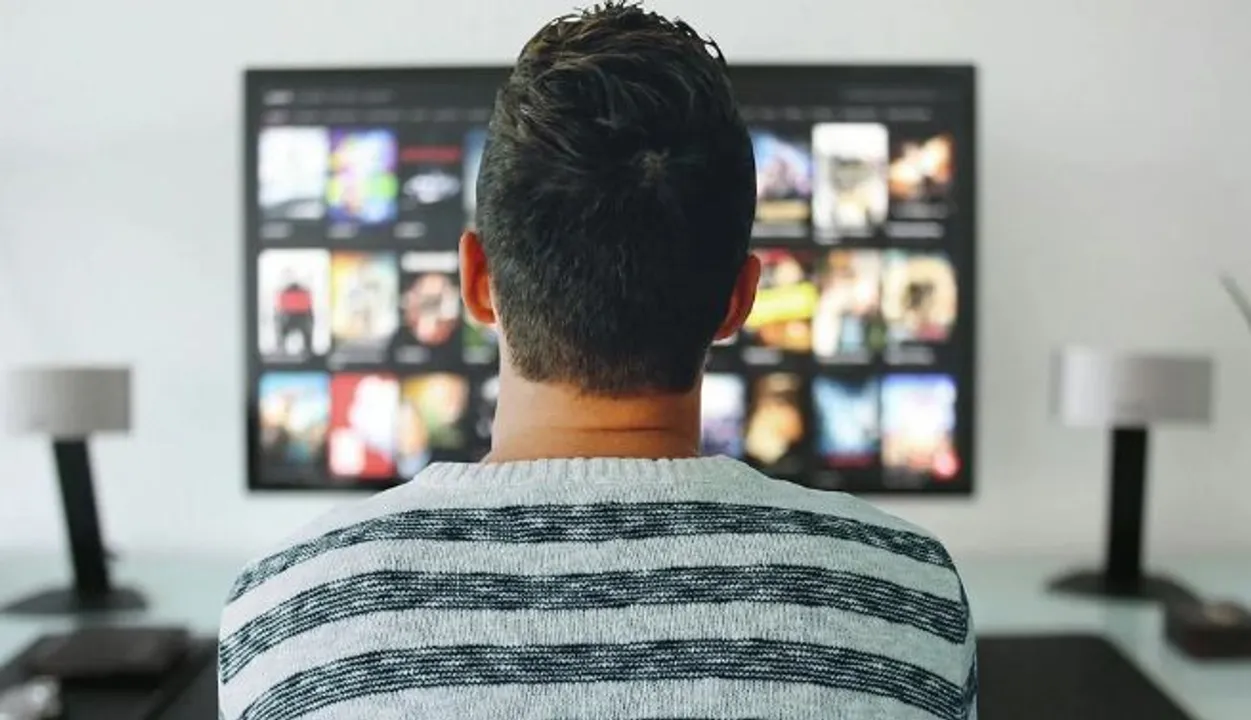  'Binge-watching films, web series may lead to hearing problems'