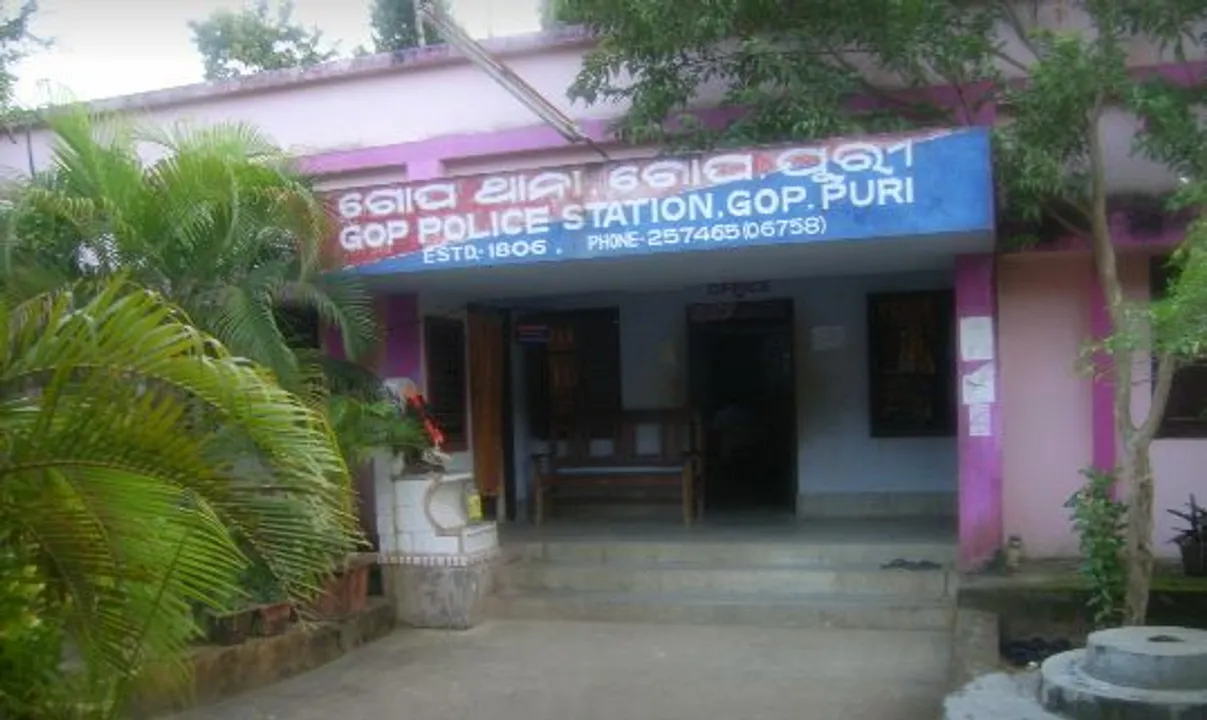  30 villagers picked up by police for detaining cops in Odisha