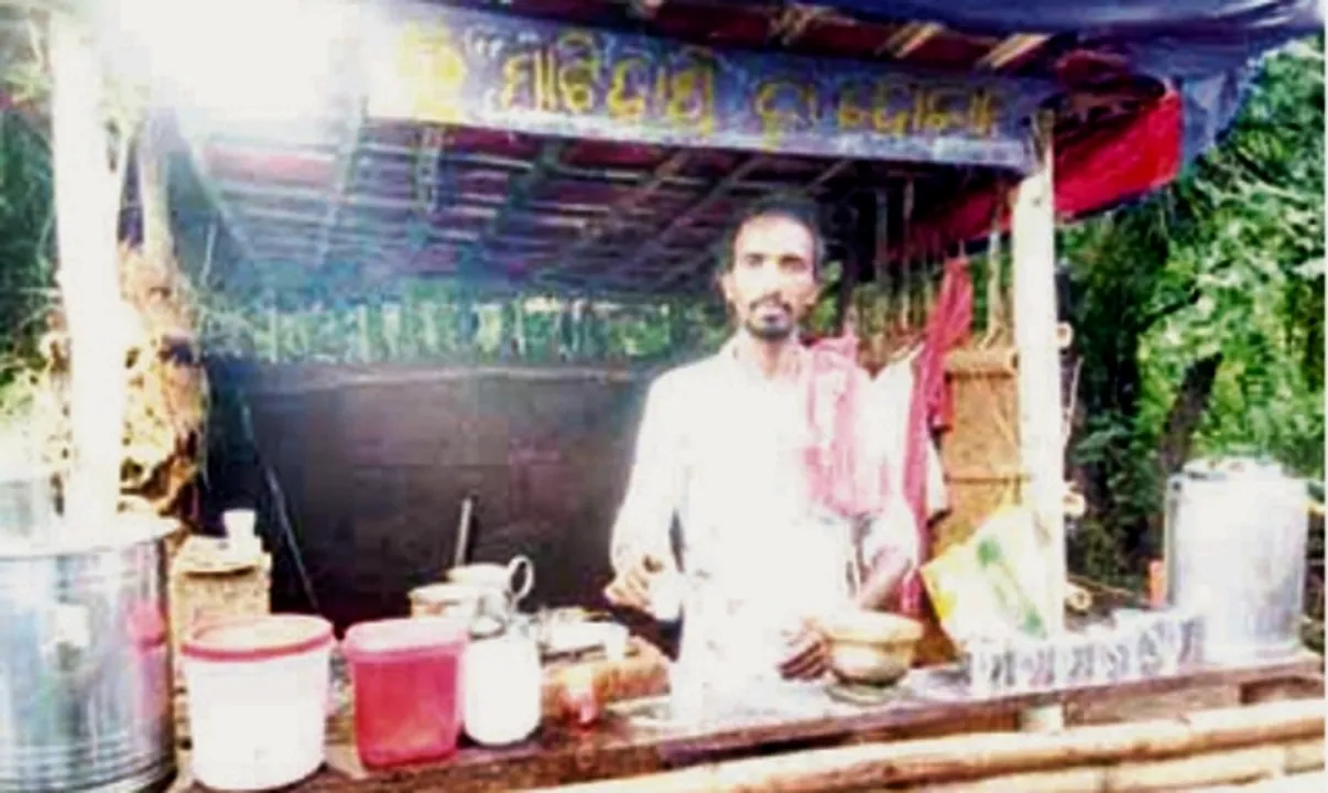  COVID-19 pandemic forces choreographer to sell tea for livelihood in Odisha