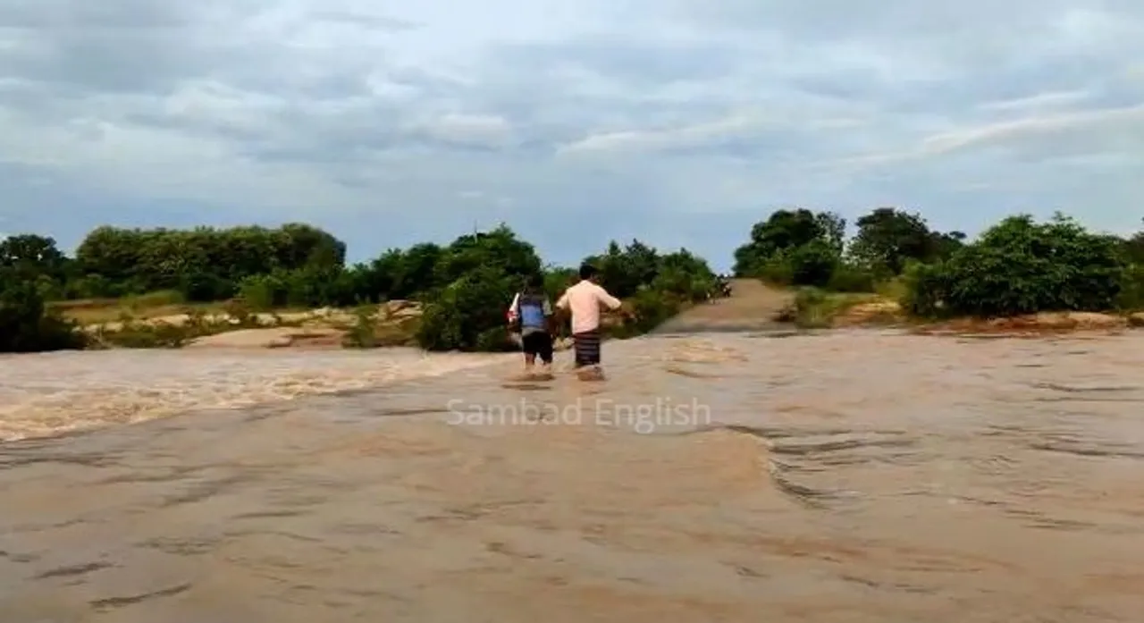  Flood threat looms in three Odisha districts