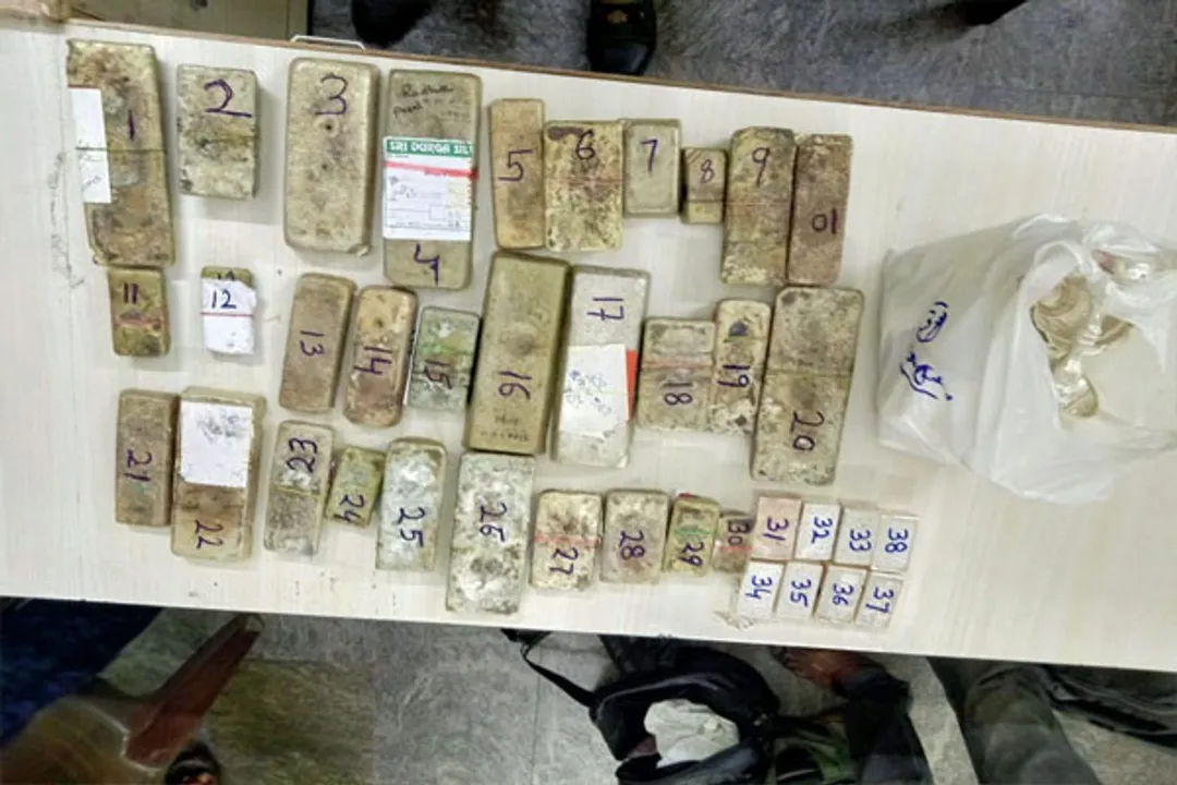   Silver bricks worth over Rs 40 lakh smuggled from Odisha seized in Andhra; 3 held