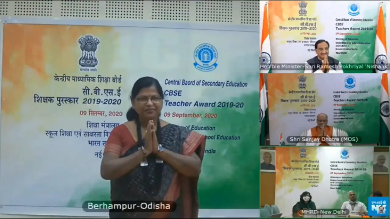  Two Teachers from Odisha, 36 others receive ‘CBSE Teachers Award’
