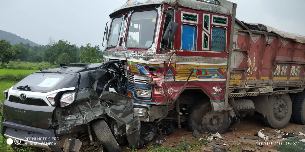  Truck hits car on NH in Odisha's Sambalpur; 2 dead