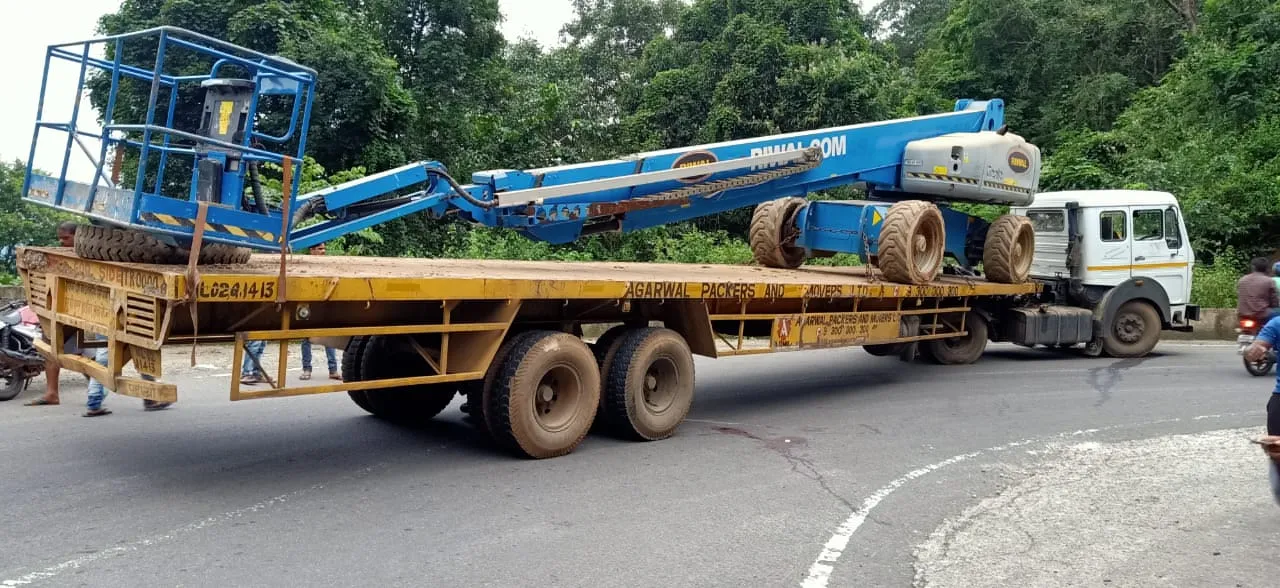  Two crushed to death under truck wheels in Odisha's Rayagada