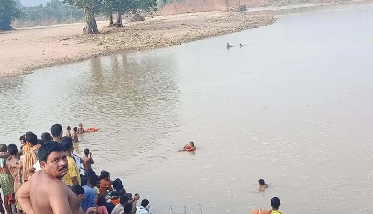  Odisha: Youth goes missing while taking bath in river