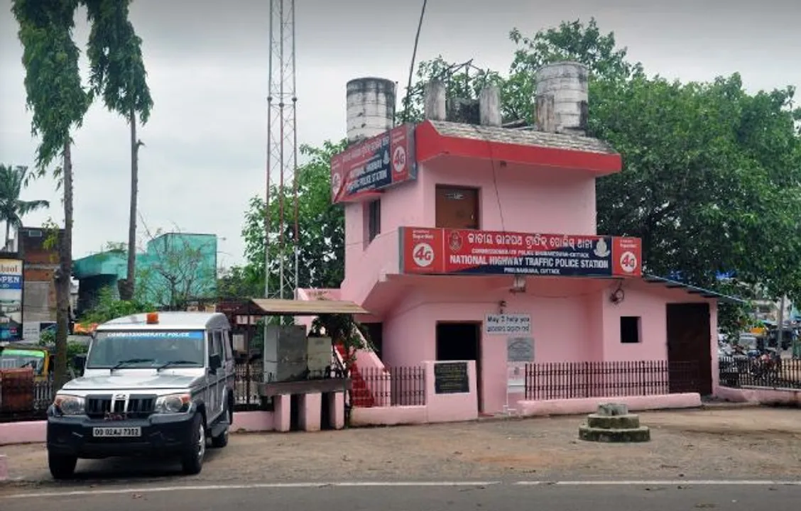  Miscreant loots Rs 5 lakh from woman in Odisha capital