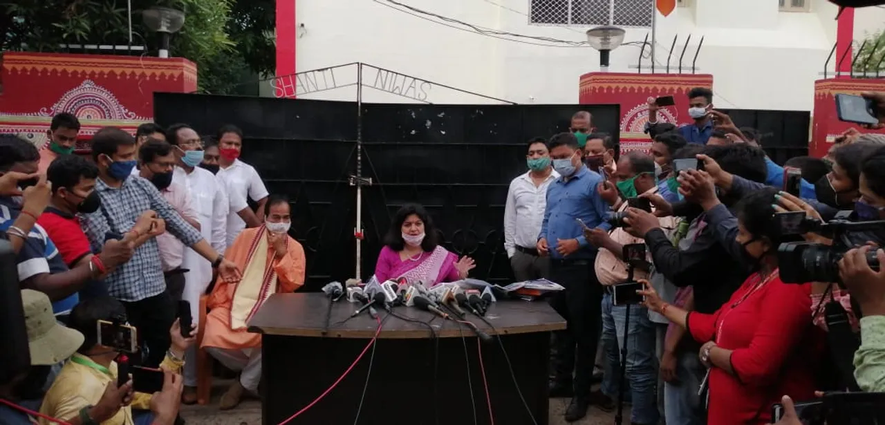  Aparajita seeks action against BJD leaders for violating COVID-19 rules
