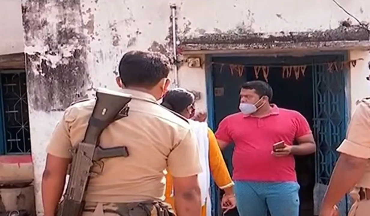  Elderly couple found dead inside govt quarters in Odisha's Balangir