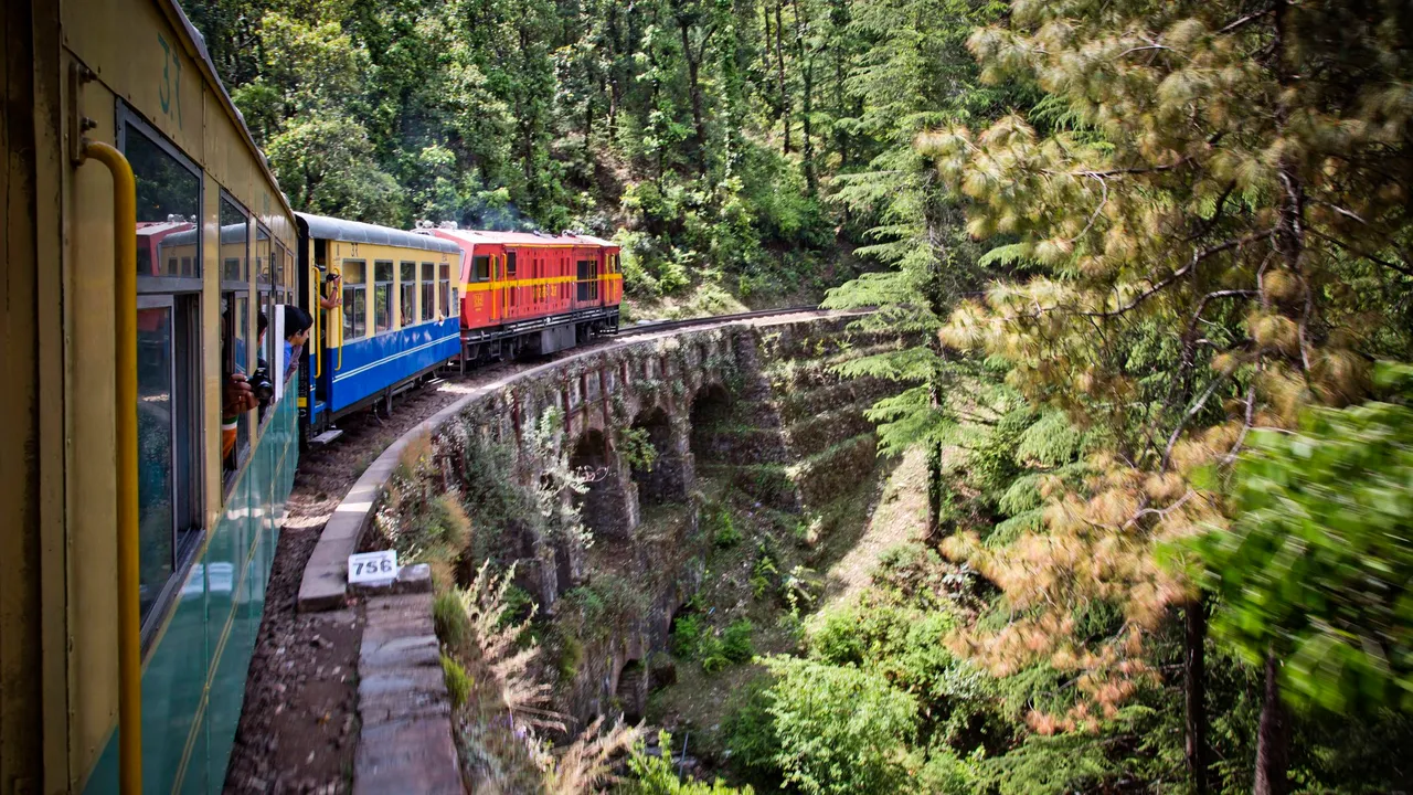  India's Best 7 Train Routes to Explore Before You Die