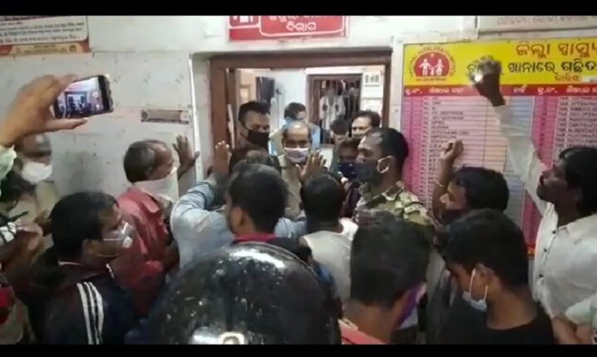  Odisha: Retd Army personnel's death at Bhadrak DHH sparks tension