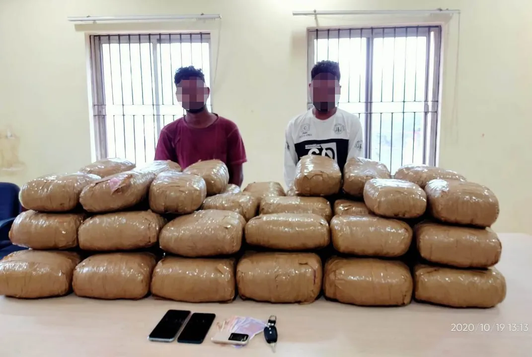  One quintal of ganja seized in Odisha Capital; 2 smugglers held