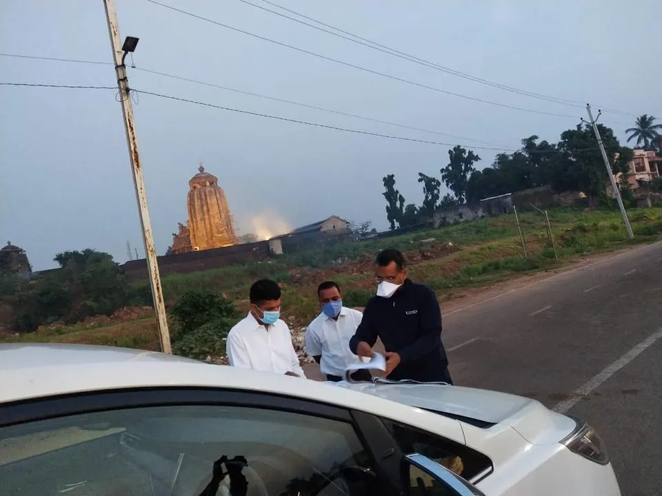  5T Secretary visits Lingaraj Temple to review development project