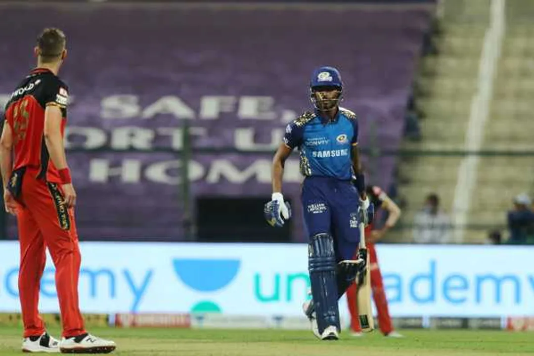  Pic Courtesy:  Twitter/@cricbuzz 