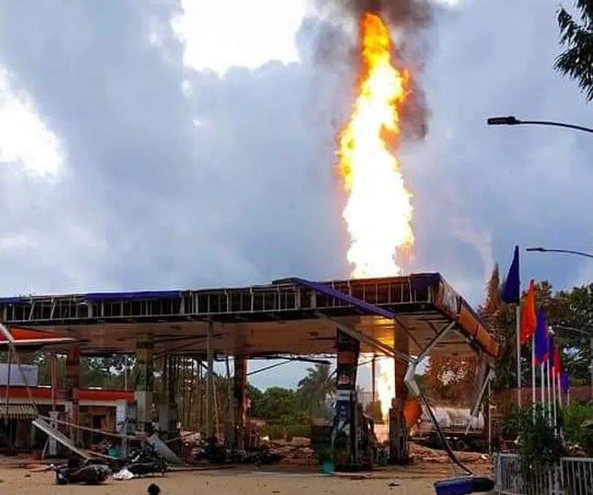  Fire breaks out at petrol station near Raj Bhavan in Odisha capital
