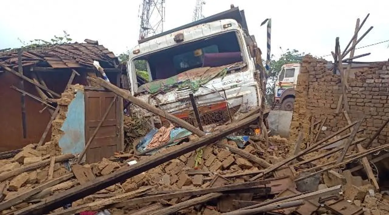  3 siblings critical as truck rams into house in Odisha