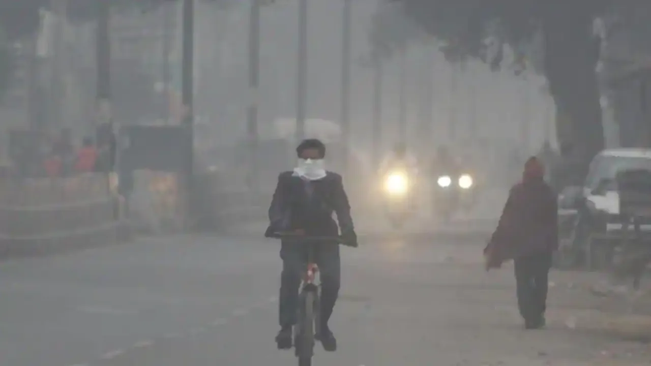  Schools in Delhi shut till further orders due to pollution