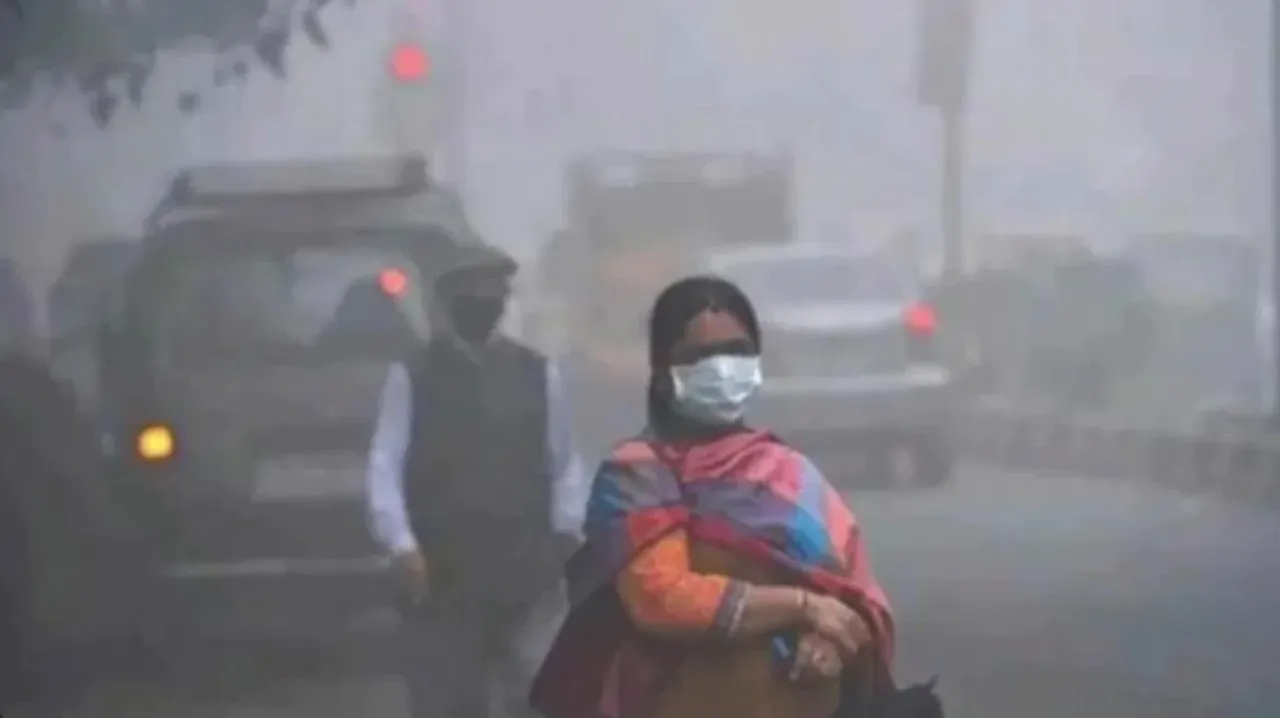  Air quality remains 'severe' in Delhi
