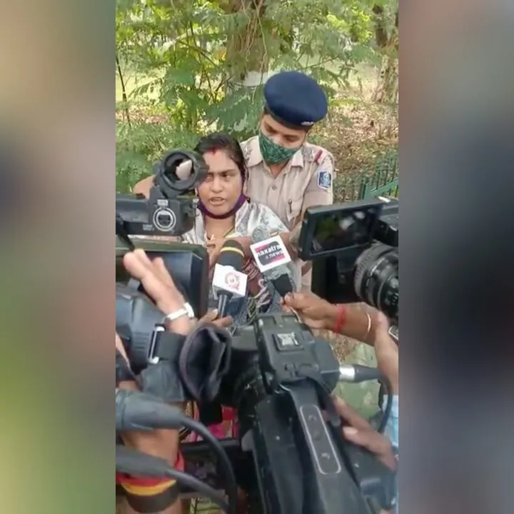  High voltage drama outside Odisha Assembly as couple attempts self-immolation