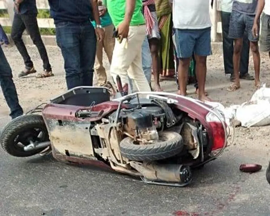  Woman & 3-YO son die, nephew critical in road mishap in Odisha