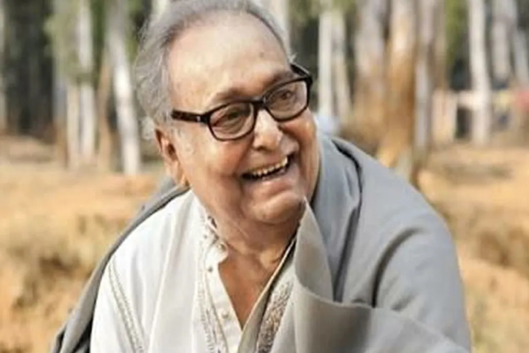  Veteran Bangla actor Soumitra 'not responding at all': Medical board head