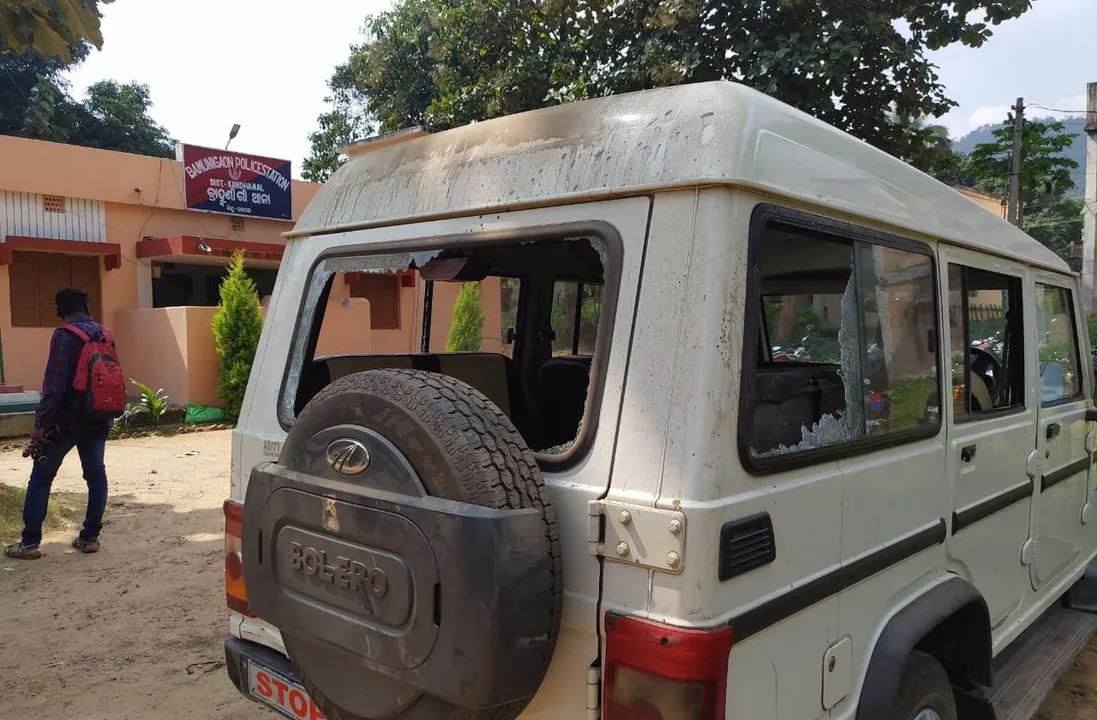  IIC injured as villagers attack cops during raid in Odisha's Kandhamal