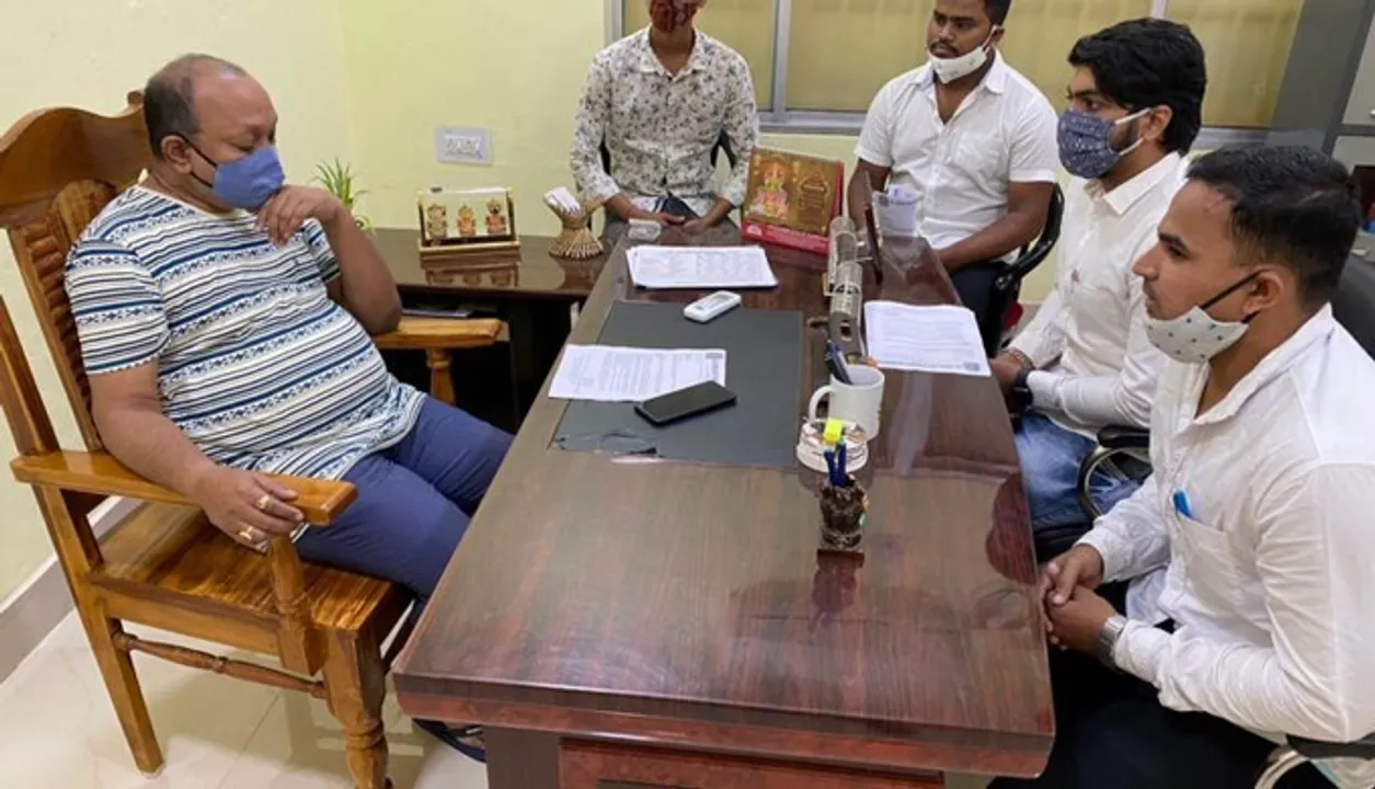  BPUT students gherao Minister's house demanding conduct of offline exam