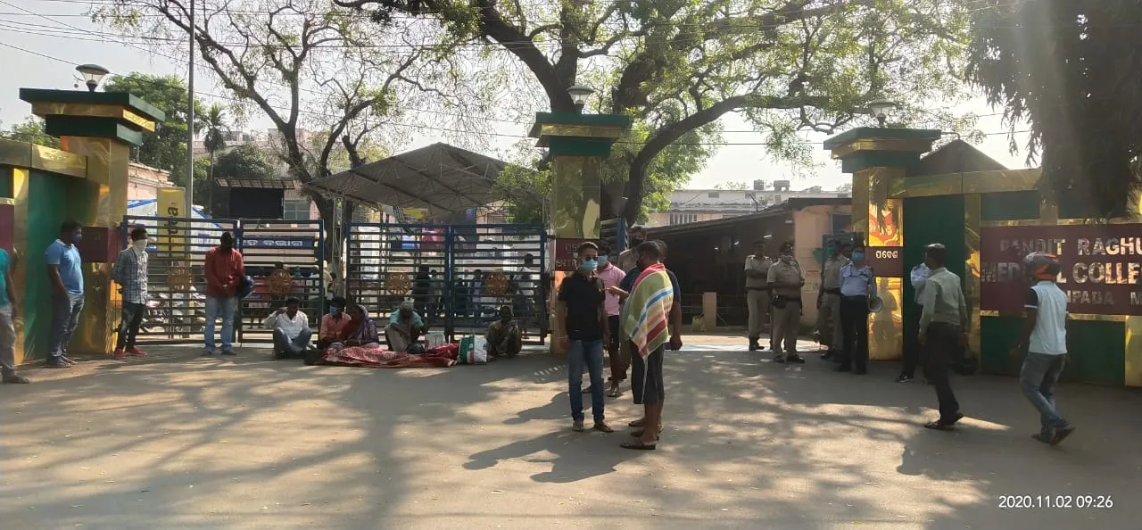  Minor girl dies at PRM Hosp in Odisha's Baripada over medical negligence!