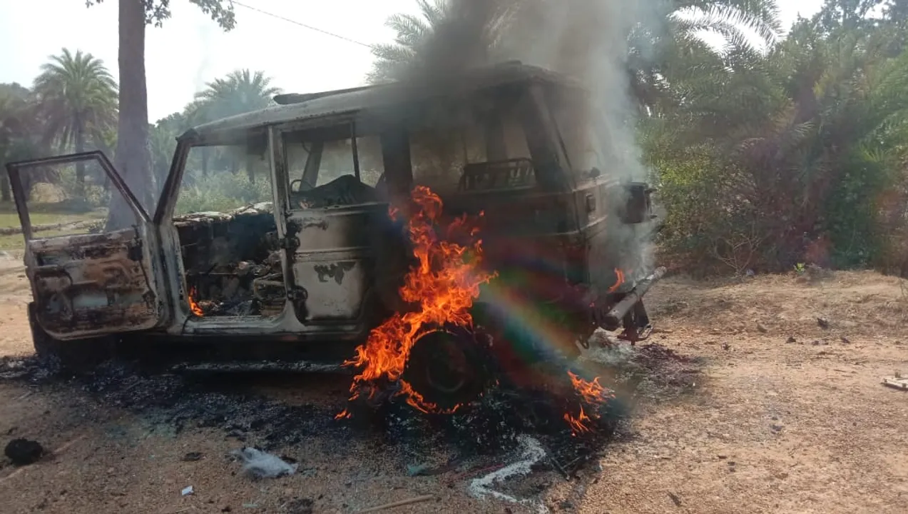  Maoists kill contractor, torch 3 vehicles in Odisha