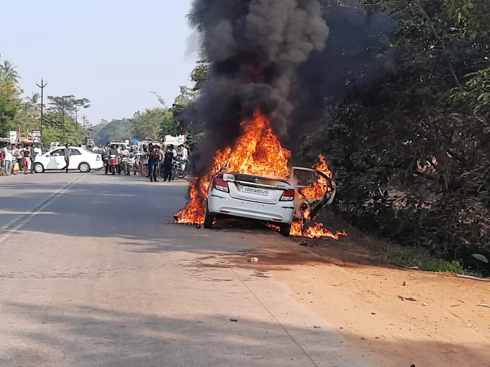  Car catches fire after collision with motorcycle in Odisha’s Jagatsinghpur; 1 killed