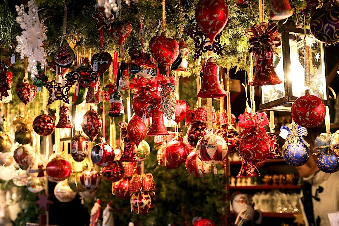  COVID-19: Italy Bans Christmas Travel Between Towns