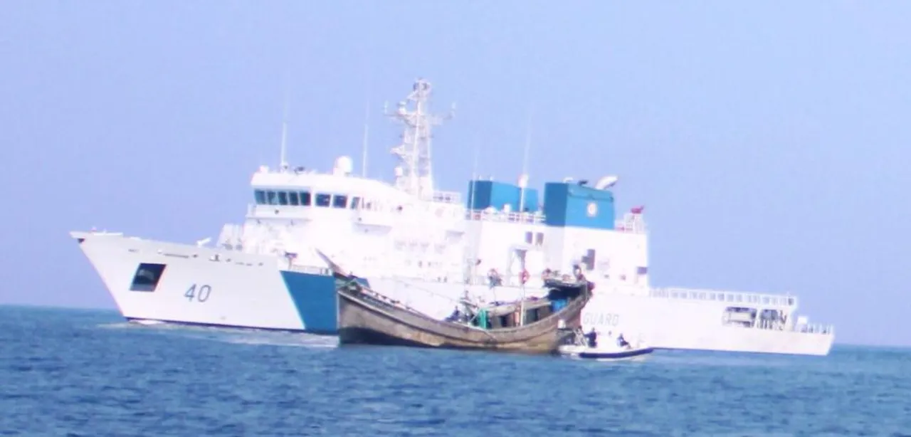  Indian Coast Guard rescues 19 stranded crew members of Bangladeshi fishing boat