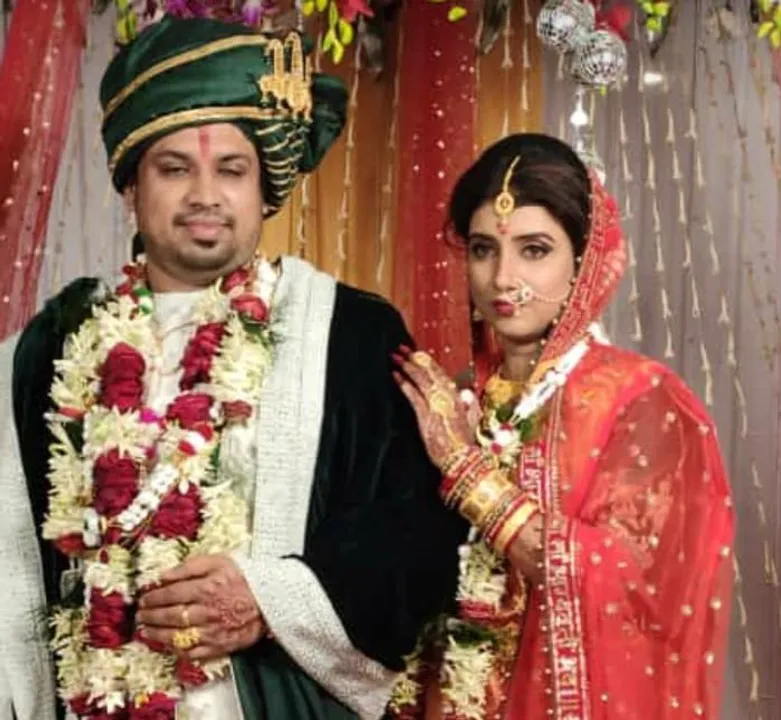  Popular Ollywood singer Diptirekha ties knot