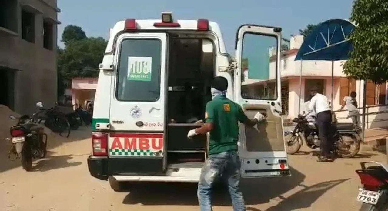  Man, son killed as motorcycle hits tree in Odisha's Dhenkanal