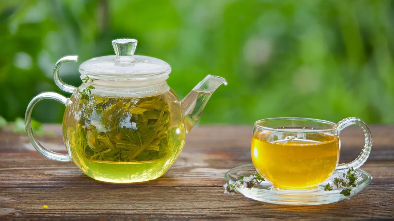  8 best Herbal teas for some amazing health benefits