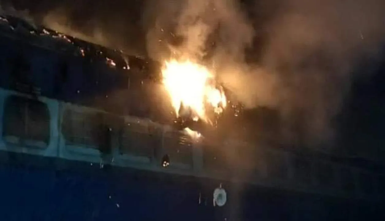  Minor boy charred to death while taking selfie atop train bogie in Odisha