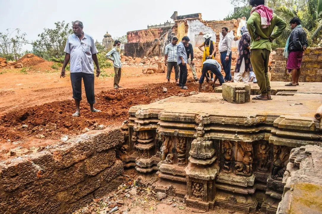  [Watch] 10th century shrine unearthed in Odisha capital